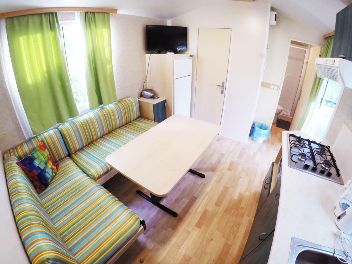 Accommodation Suzy ザダル エクステリア 写真